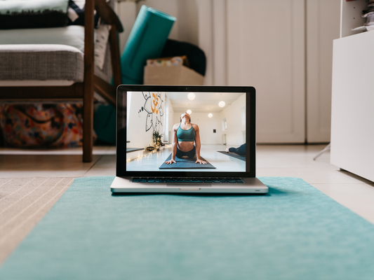 Online-Yoga – Impression 1 (Canvas)